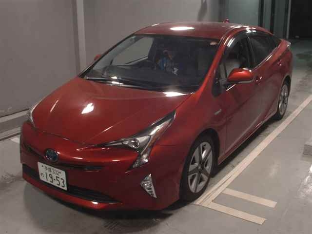 TOYOTA PRIUS 2016
