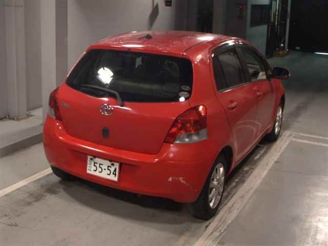TOYOTA VITZ 2010