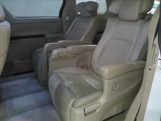 TOYOTA ALPHARD 2008