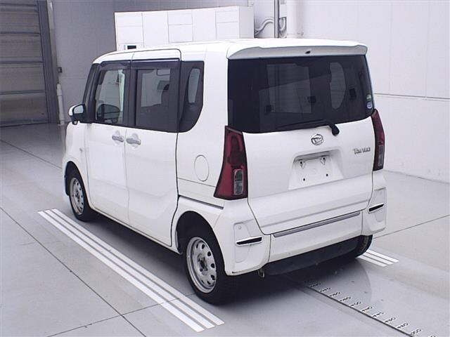 DAIHATSU TANTO 2020