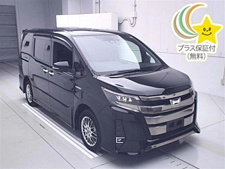 TOYOTA NOAH 2018