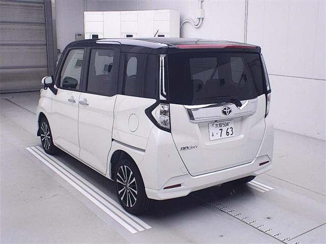 TOYOTA ROOMY 2025