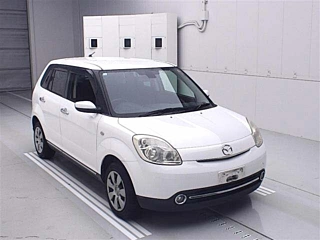 MAZDA VERISA 2012