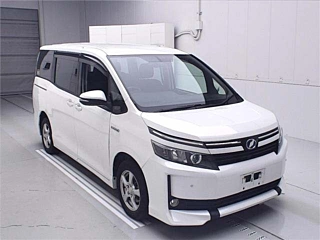 TOYOTA VOXY 2015