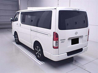 TOYOTA HIACE VAN 2022