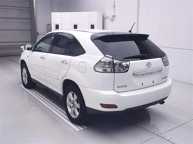 TOYOTA HARRIER 2010