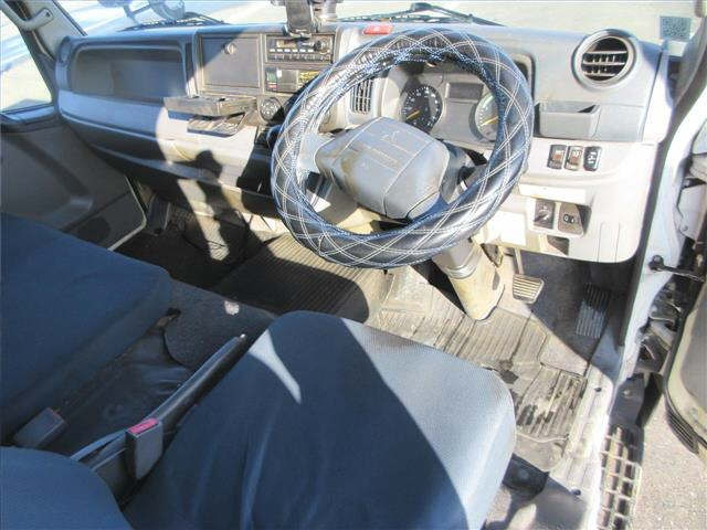 MITSUBISHI CANTER 2011