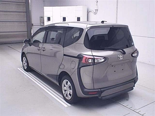 TOYOTA SIENTA 2020