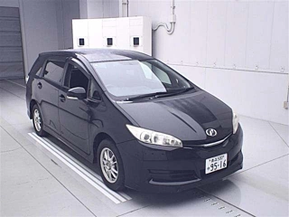 TOYOTA WISH 2013