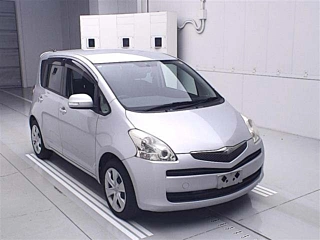 TOYOTA RACTIS 2010