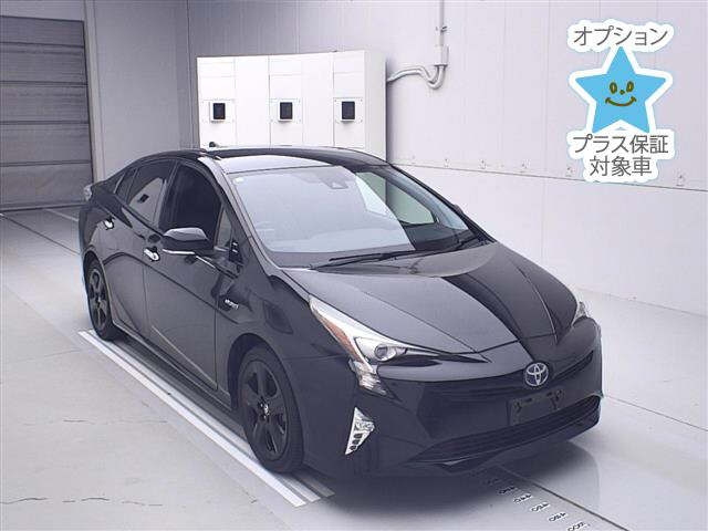 TOYOTA PRIUS 2016