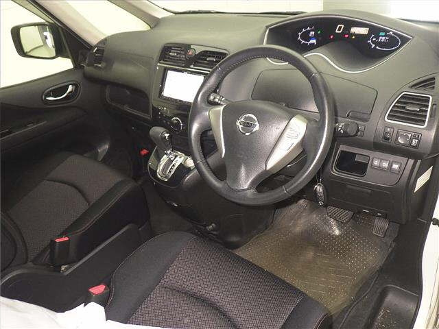 NISSAN SERENA 2012