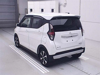 MITSUBISHI EK X 2021