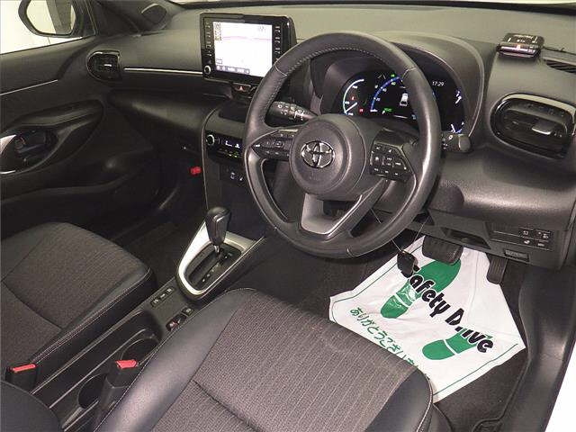 TOYOTA YARIS CROSS 2023