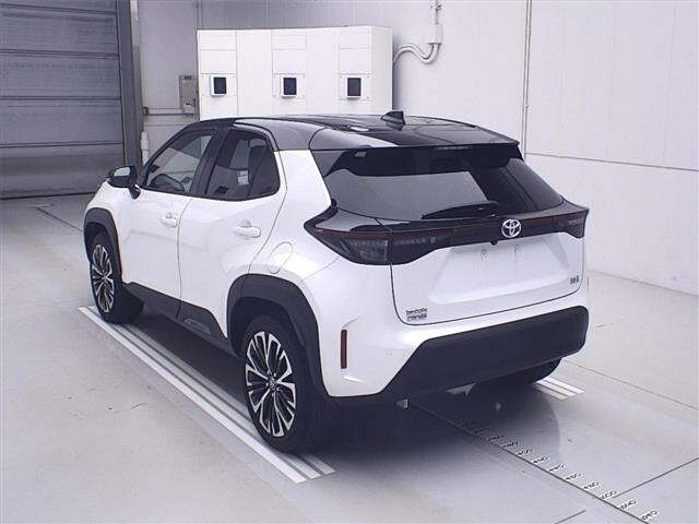 TOYOTA YARIS CROSS 2023