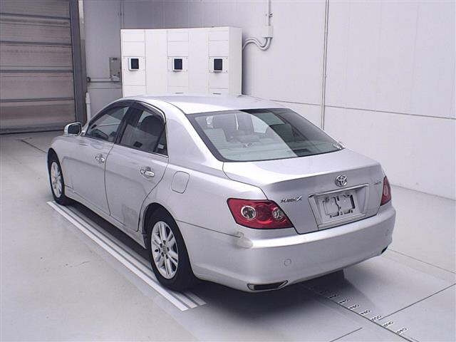 TOYOTA MARK X 2009