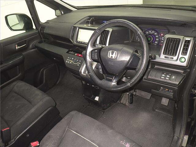 HONDA STEP WAGON 2011