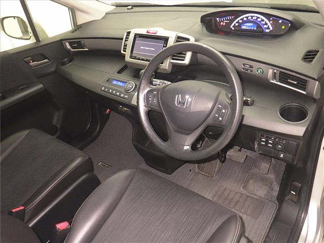 HONDA FREED 2015