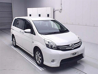 TOYOTA ISIS 2014