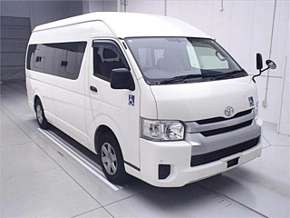 TOYOTA HIACE 2019