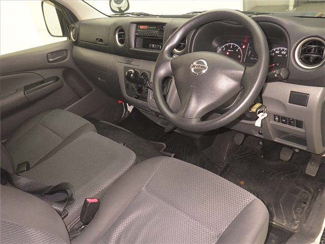 NISSAN CARAVAN VAN 2013