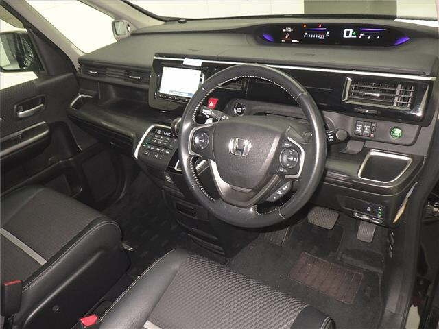 HONDA STEP WAGON 2015