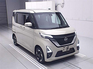 NISSAN ROOX 2021