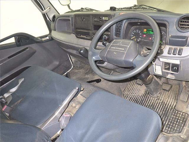 MITSUBISHI CANTER 2015