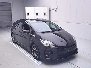 TOYOTA PRIUS 2012