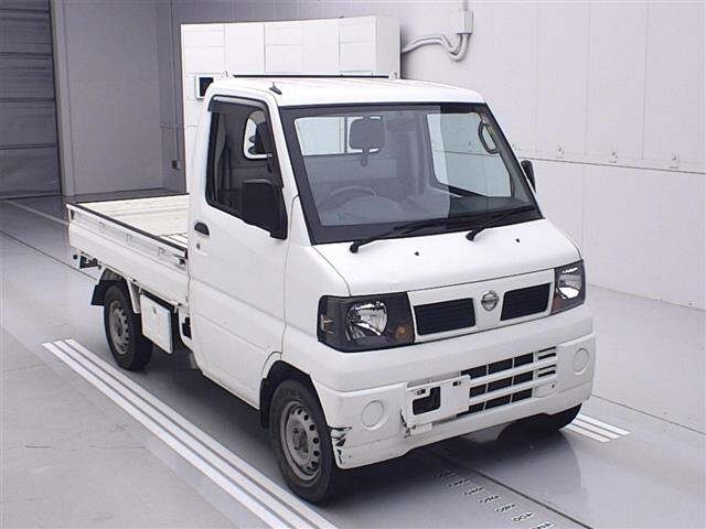 NISSAN CLIPPER TRUCK 2011