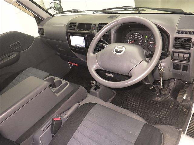 MAZDA BONGO VAN 2019