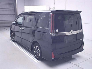 TOYOTA NOAH 2020