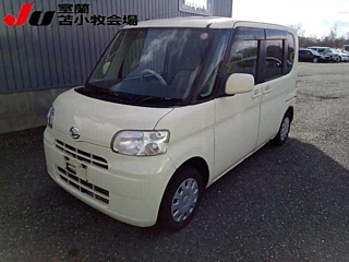 DAIHATSU TANTO 2010