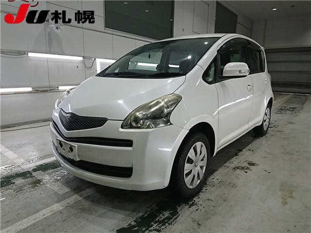 TOYOTA RACTIS 2010