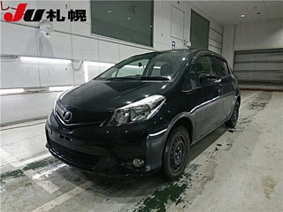 TOYOTA VITZ 2011