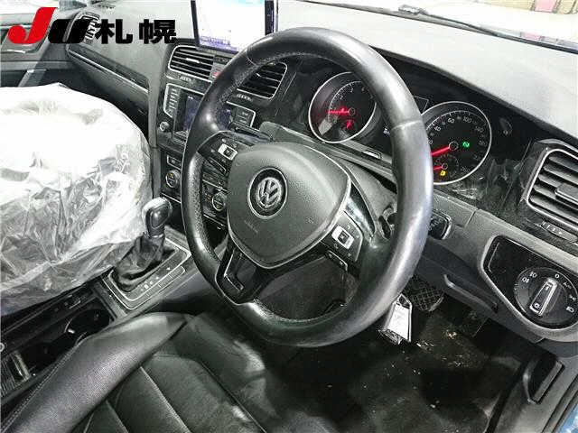 VOLKSWAGEN GOLF 2013