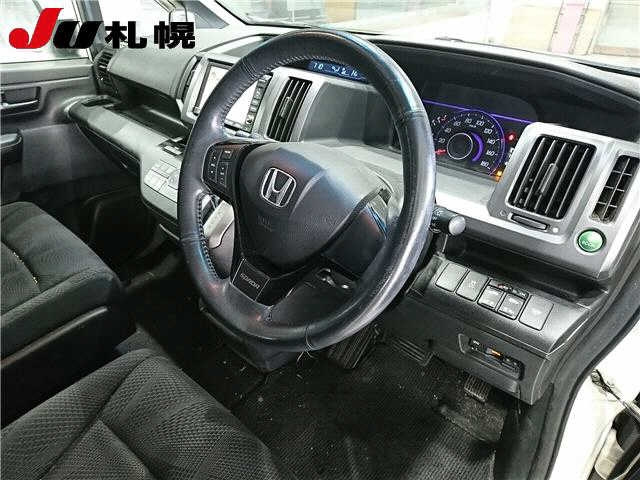 HONDA STEP WAGON 2010