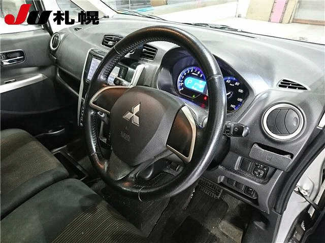 MITSUBISHI EK CUSTOM 2013