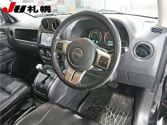 CHRYSLER JEEP PATRIOT 2012