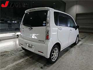 DAIHATSU MOVE 2011