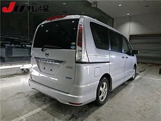 NISSAN SERENA 2013