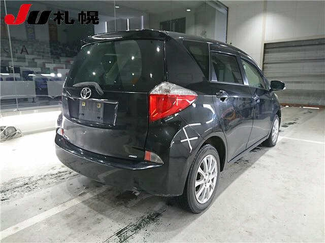 TOYOTA RACTIS 2011