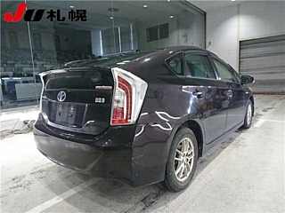 TOYOTA PRIUS 2012