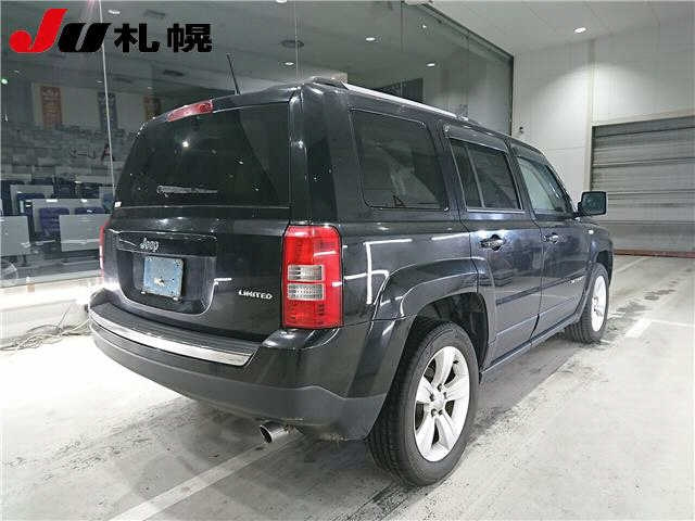 CHRYSLER JEEP PATRIOT 2012