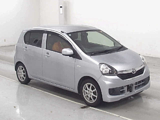 TOYOTA PIXIS EPOCH 2015
