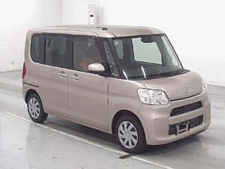 DAIHATSU TANTO 2018