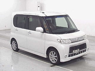 DAIHATSU TANTO 2012