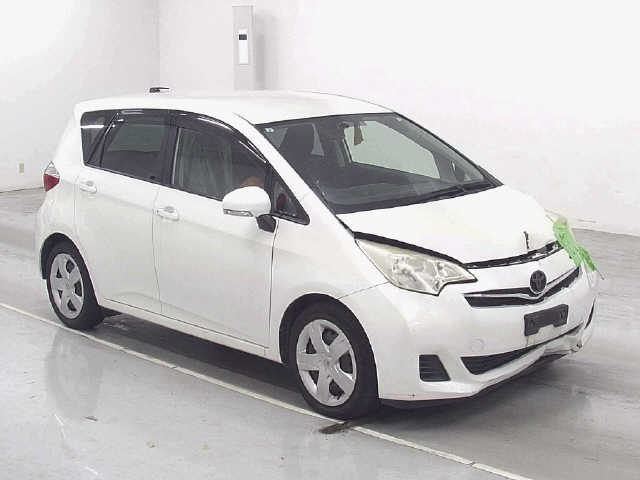 TOYOTA RACTIS 2011