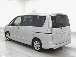 NISSAN SERENA 2013