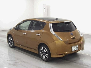 NISSAN LEAF 2017
